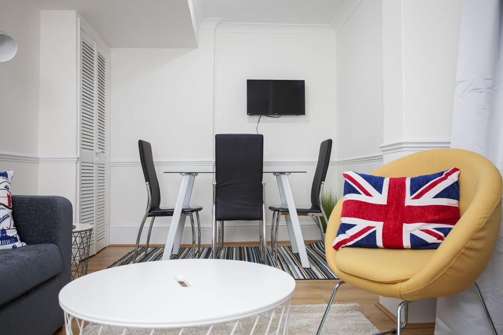 Italianflat - Warwick * London