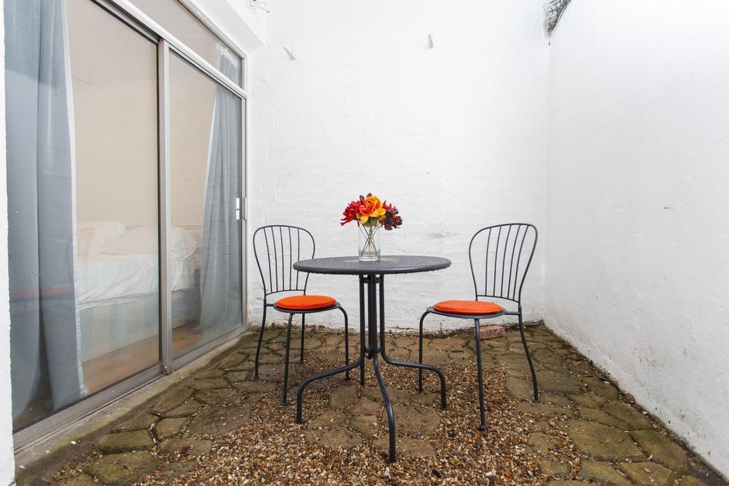 Italianflat - Warwick